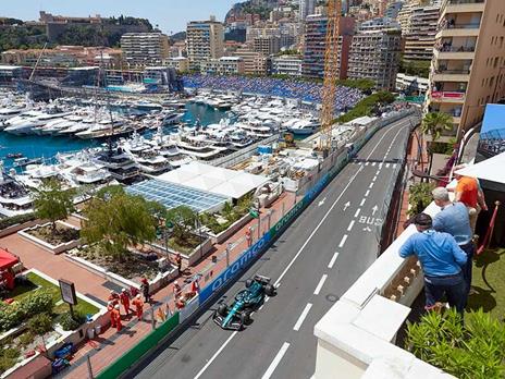 SMARTBOX - Gran Premio di Monaco di F1 2025: 2 biglietti per 2 persone e 1 notte in un hotel 3* - Cofanetto regalo - 4