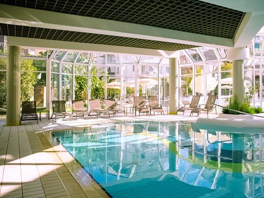 SMARTBOX - Day Spa di coppia: 1 accesso giornaliero e 1 trattamento di 30min al 4* Savoy Beauty & Spa - Cofanetto regalo - 2