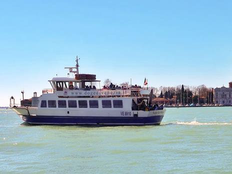 SMARTBOX - Tour in barca con passeggiate a Murano, Burano e Torcello - Cofanetto regalo - 2