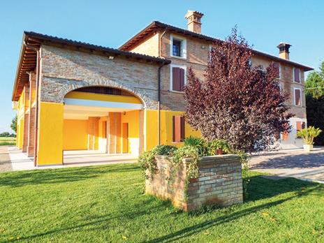 SMARTBOX - 2 giorni in famiglia - Cofanetto regalo - 1 notte con colazione per 2 adulti e 1 o 2 bambini - 6