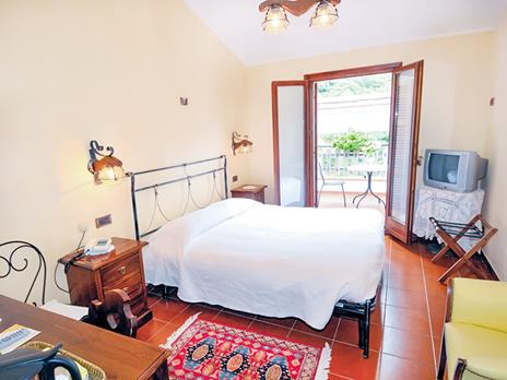 SMARTBOX - 2 giorni con relax in Liguria - Cofanetto regalo - 7