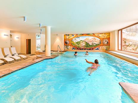 SMARTBOX - 3 giorni con spa e gusto in Trentino - Cofanetto regalo - 4