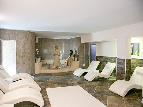 SMARTBOX - Una pausa tutta per te: percorso Spa con aperitivo nel cuore di Napoli - Cofanetto regalo - 7