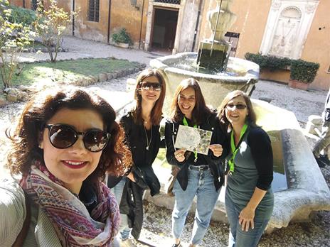 SMARTBOX - Esplora Roma con Foxtrail: escape game a Trastevere per 6 persone - Cofanetto regalo - 5