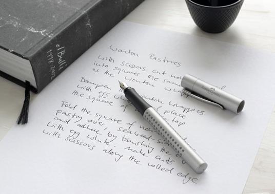 Penna stilografica Grip 2011 M argento - 7