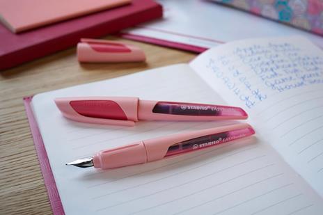 Penna Stilografica Ergonomica per bambini - STABILO EASYbuddy in Azzurro Nuvola - Punta Standard - Cartuccia Blu inclusa - 5