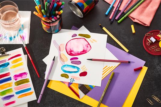 Pennarello Premium - STABILO Pen 68 - ARTY - Portapennarelli in metallo - con 45 colori assortiti - 6