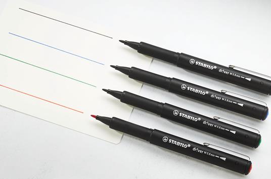 Fineliner Premium - STABILO dr!ver - Tratto Medio (0,8 mm) - Astuccio da 4 - Verde, Rosso, Blu, Nero - 4