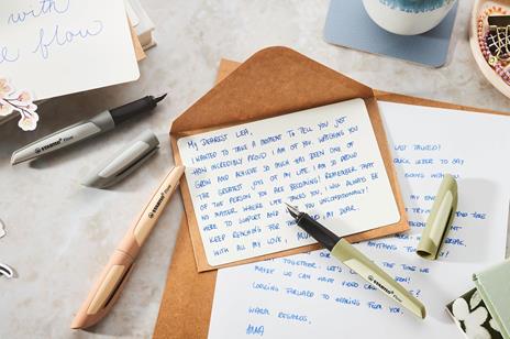 Penna Stilografica - STABILO Flow MONOCHROME in Verde Oliva - 1 penna - Cartuccia inclusa - 4