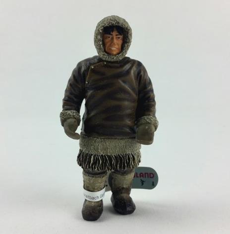 Inuit. Inuit Man