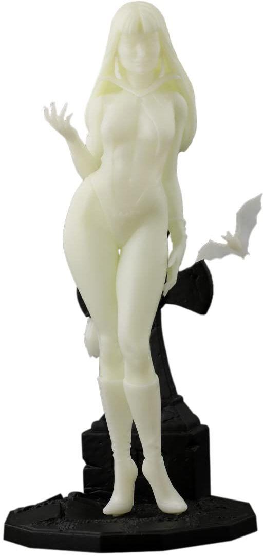 Vampirella Plastica Model Kit 1/8 Vampirella Glow In The Dark Version 23 Cm X-plus