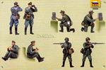 German Halftrack Crew Plastic Kit 1:35 Model Z3585