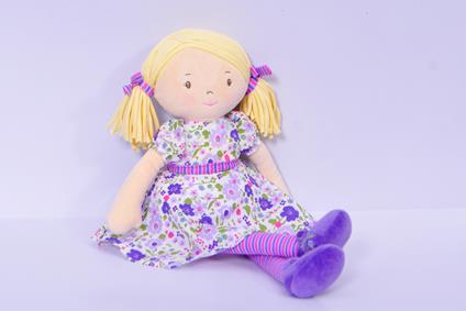 Peggy. Capelli Biondi E Vestito Rosa E Lilla