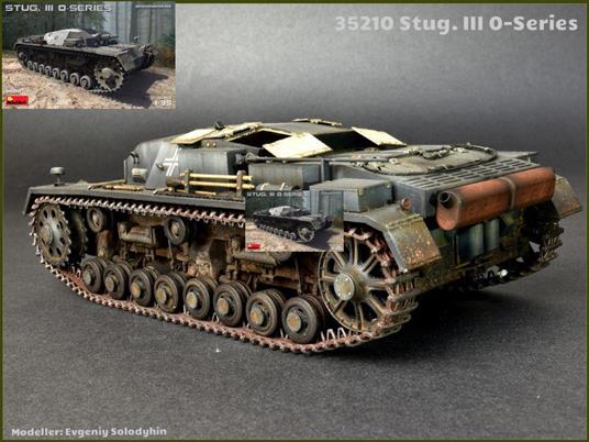 Stug.Iii 0-Series Tank Plastic Kit 1:35 Model Min35210