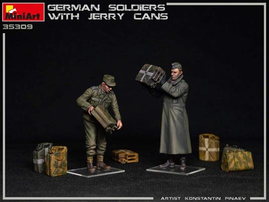 German Soldiers W/Jerry Cans Scala 1/35 (MA35286) - 6