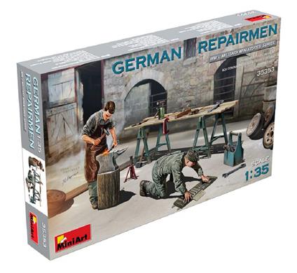 1/35 German Repairmen (MA35353)