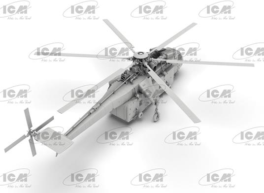 CH-54A Tarhe with Universal Military Pod - 3