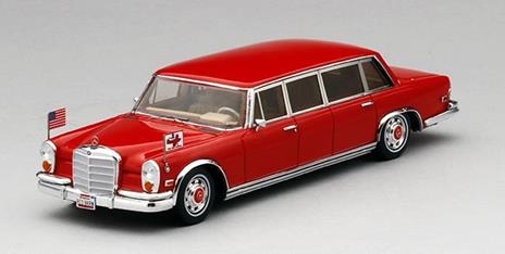 Mercedes Benz 600 Pullman 1972 Red Baron The Hilton Family 1:43 Model Riptsm154340