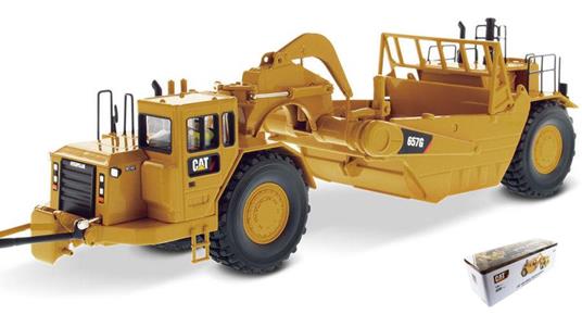 Cat 657G Wheel Tractor Scraper 1:50 Model Dm85175