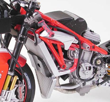 Ducati Desmosedici 1:12 - 4
