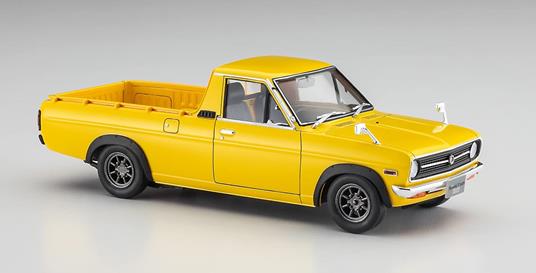 Datsun Sunny Truck Fender - 4