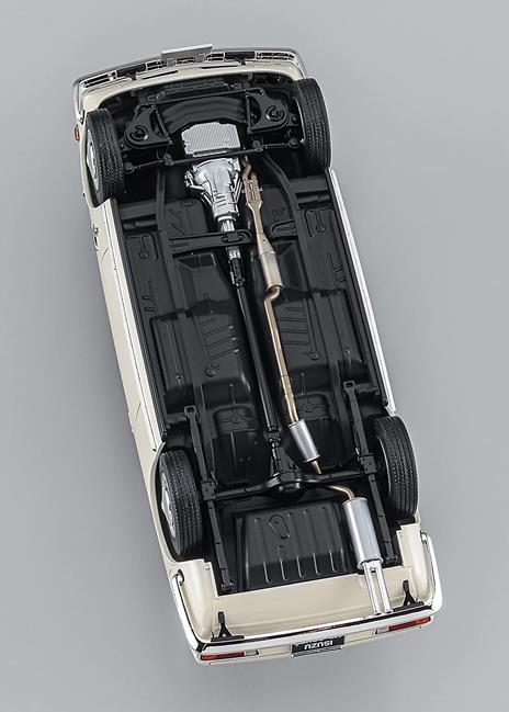 1/24 ISUZU 117 COUPE EARLY VERSION - 5