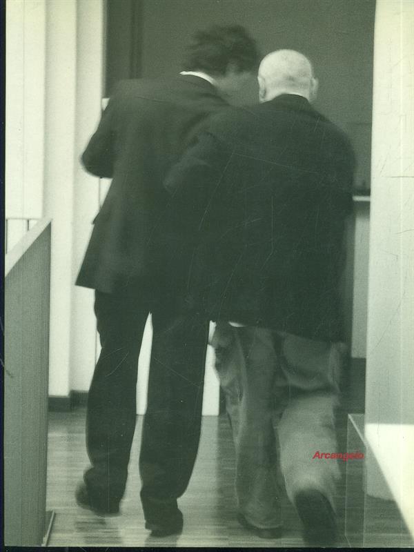 Arcangelo. Tappeti persiani, sarcofago, anfore