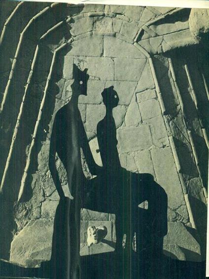 Henry Moore - Giovanni Carandente - copertina