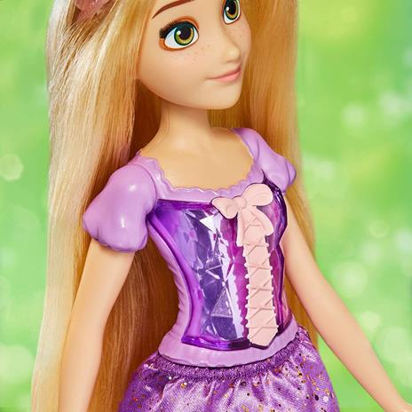 Hasbro Disney Princess Royal Shimmer - Bambola di Rapunzel, bambola fashion doll con gonna e accessori moda - 4