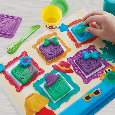 Play-Doh, Starter Set Piccoli fotografi con Fotocamera Giocattolo - 6