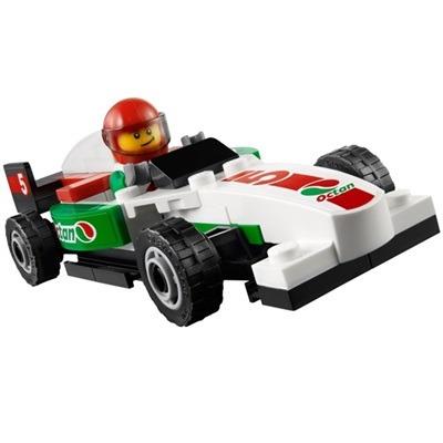 LEGO City (60025). Camion da gran premio - 7