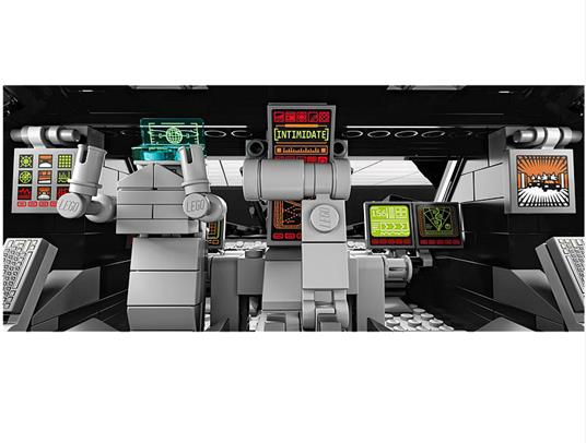 LEGO Super Heroes (76023). Tumbler - 8