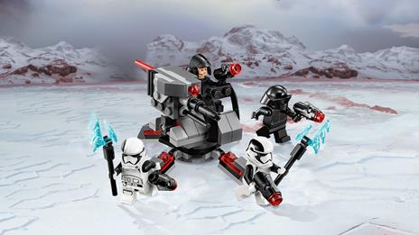 LEGO Star Wars (75197). Battle Pack del Primo Ordine - 5