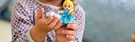 LEGO DUPLO 10899 Disney Princess Il Castello di Ghiaccio di Frozen, Set con Luci, Mini Bamboline di Elsa, Anna e Olaf - 11