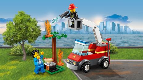 LEGO City Fire (60212). Barbecue in fumo - 5