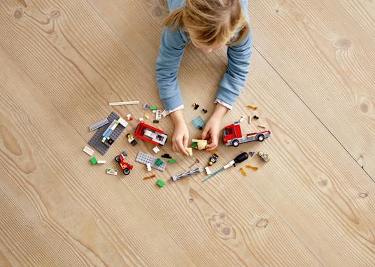 LEGO City Fire (60214). Fiamme al Burger Bar - 10