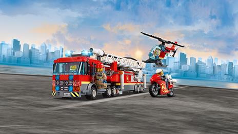 LEGO City Fire (60216). Missione antincendio in città - 9