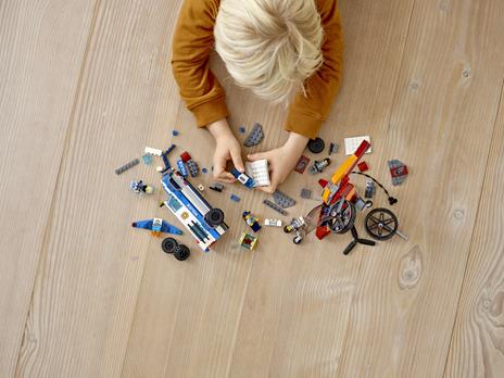 LEGO City Police (60209). Polizia aerea: furto di diamanti - 11