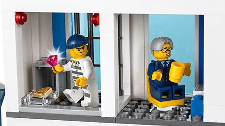 LEGO City Police (60246). Stazione di Polizia - 8