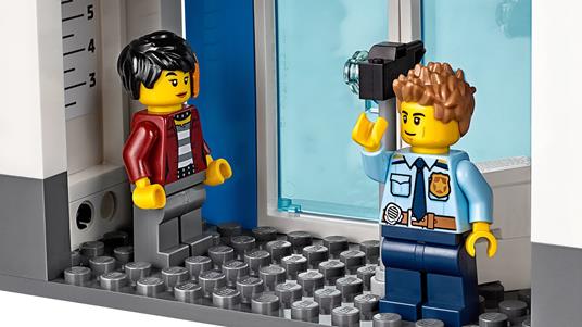LEGO City Police (60246). Stazione di Polizia - 9
