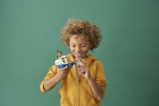 LEGO City Great Vehicles (60249). Camioncino pulizia strade - 9