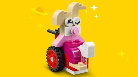 LEGO Classic 11014 Mattoncini e Ruote, Set di Costruzioni per Bambini 4+ Anni con Macchinine Giocattolo, Trenino, Robot - 10
