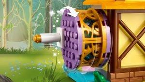 LEGO Disney Princess (43188). La casetta nel bosco di Aurora - 10