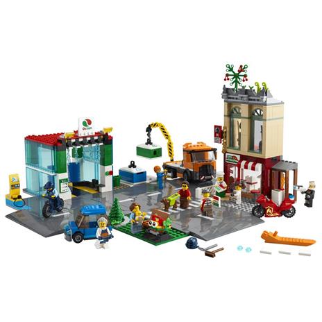LEGO City 60292 Centro Città con Autolavaggio, Moto, Bici e Camion Giocattolo, Piattaforme Stradali e 8 Minifigure - 9