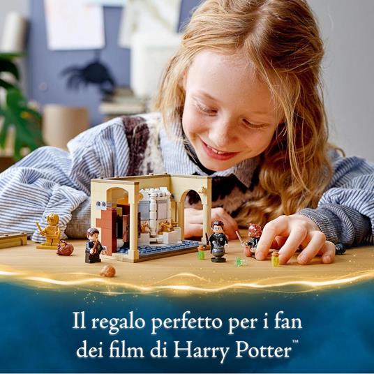 LEGO Harry Potter 76386 Hogwarts: Errore della Pozione Polisucco, Castello Giocattolo con Minifigure d'Oro 20° Anniversario - 2