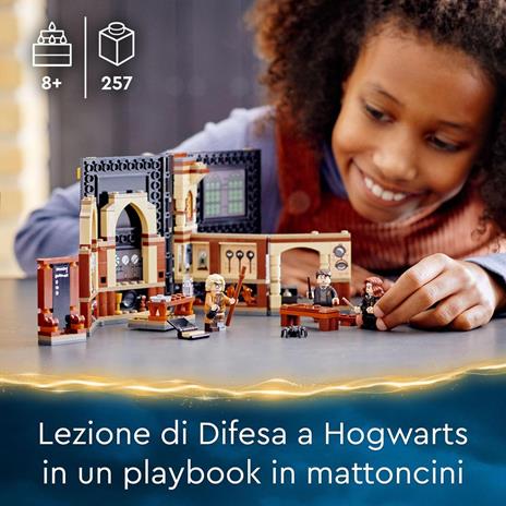 LEGO Harry Potter 76397 Lezione di Difesa a Hogwarts, Libro di Magia Portatile, Regalo da Collezione con il Professor Moody - 2