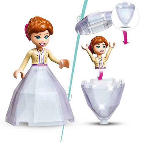 LEGO Disney 43198 Il Cortile del Castello di Anna, Giocattolo con Principessa Frozen 2, Collezione Abito Diamante - 5