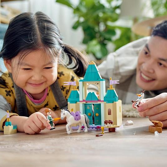 LEGO Principessa Disney 43204 Divertimento al Castello di Anna e Olaf, con  Personaggi Frozen, Giochi per Bambini dai 4 Anni - LEGO - Principessa  Disney - Edifici e architettura - Giocattoli