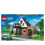 LEGO City 60398 Villetta Familiare e Auto Elettrica, Casa delle Bambole con Macchina Giocattolo, Giochi per Bambini 6+ Anni