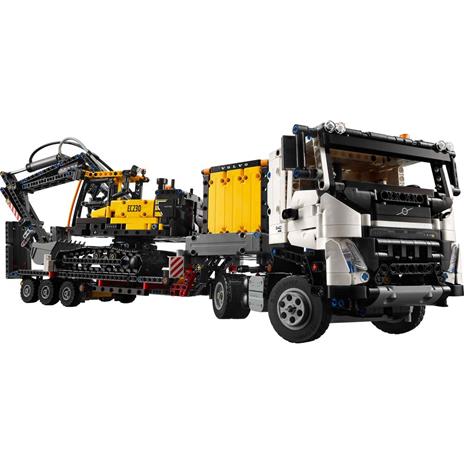 LEGO Technic 42175 Autocarro Volvo FMX ed Escavatore Elettrico EC230, Veicoli Giocattolo da Costruire, Regalo per Bambini 10+ - 9